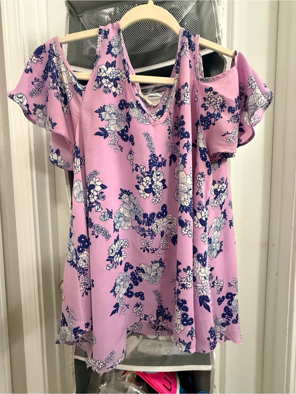 Women’s Pink Floral Cold-Shoulder V-Neck Top